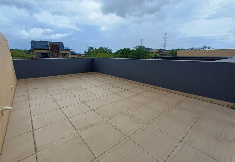 Forest City Golf Resort, Gelang Petah