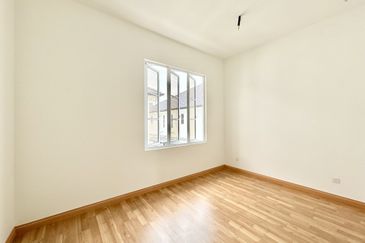 Semi Detached For Sale In Sungai Long