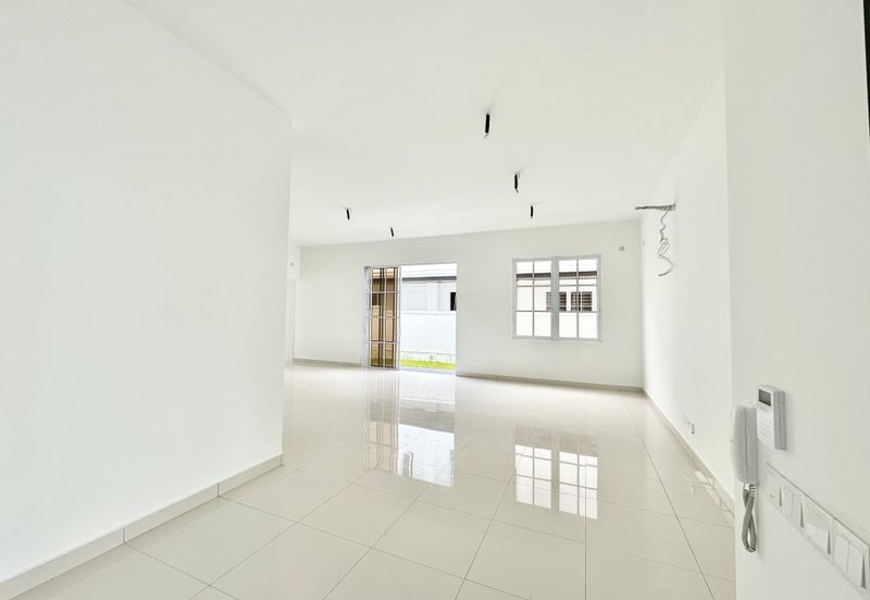 Semi Detached For Sale In Sungai Long