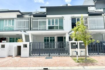 2 Storey House For Sale In Cyberjaya