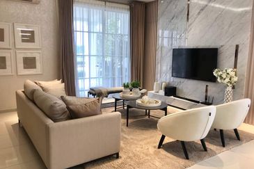 Reef Of Tropics, Setia Eco Glades