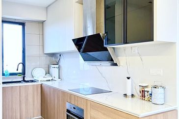 Aura Residence @ Precint 8