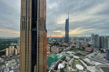 Menara EcoWorld (The Stride Strata Office @ BBCC)