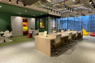 Menara EcoWorld (The Stride Strata Office @ BBCC)