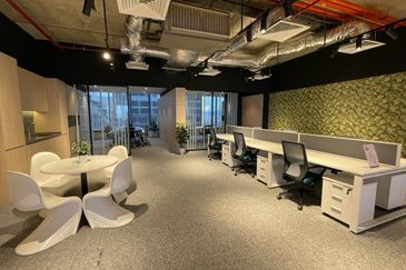 Menara EcoWorld (The Stride Strata Office @ BBCC)