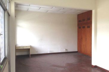 Double Storey Semi Detached House for sale at Taman OUG Kuala Lumpur