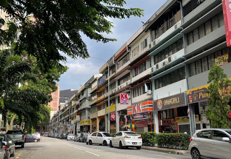 5.5 storey shop for sale at Jalan Sultan Azlan Shah, Kuala Lumpur.  