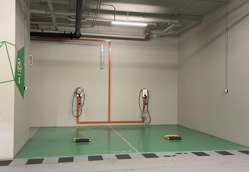 The MET Corporate Towers