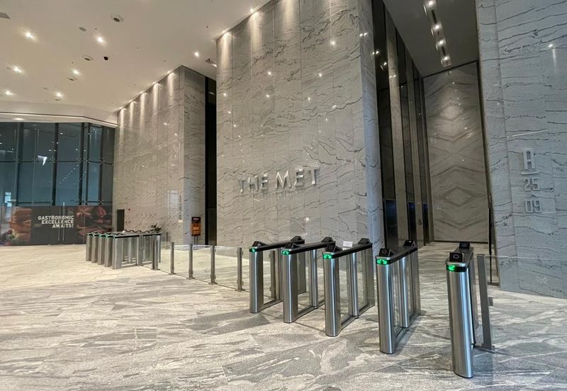 The MET Corporate Towers