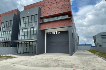 Semi Detached Factory For Sale at Sungai Buloh, Elmina Business Park