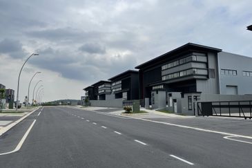 Semi Detached Factory For Rent in Sungai Buloh, Elmina Business Park
