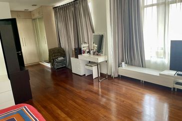 Changkat Kiara Surya