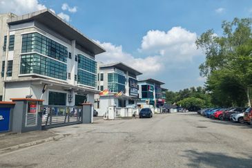 Bukit Jelutong