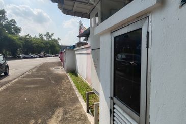 Bukit Jelutong