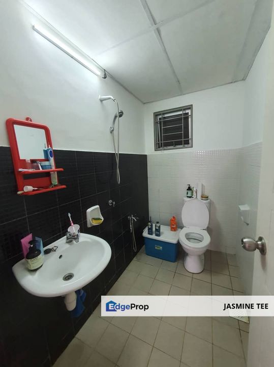 3 Minutes walk to Pandan Indah LRT Station, shops at ground floor at Axis Residence for Rent, Selangor, Ampang