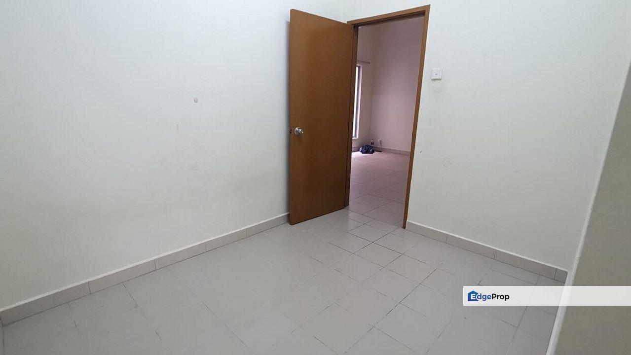 4 Bedrooms Gated Guarded House Laman Seri Shah Alam Selangor, Selangor, Shah Alam