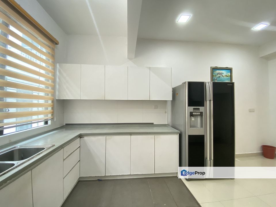 Renovated 2 Half Sty House Seksyen 7 Shah Alam Selangor, Selangor, Shah Alam