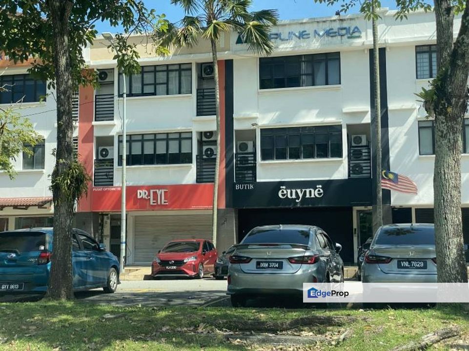 Ground Floor Shop Accentra Glenmarie Shah Alam Selangor, Selangor, Shah Alam