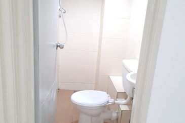 Anjung Hijau (Greenfield Apartment)