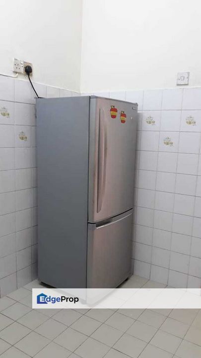 Putra walk to lrt pwtc sunway putra mall , Kuala Lumpur, KL City