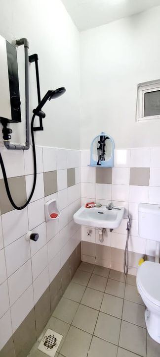 Putra walk to lrt pwtc sunway putra mall , Kuala Lumpur, KL City