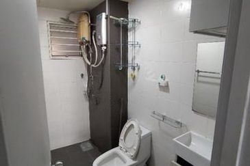 Anjung Hijau (Greenfield Apartment)