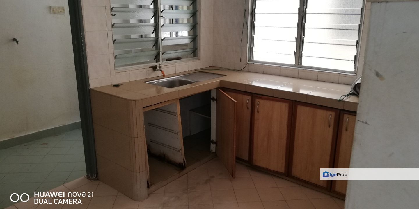 6.59% rental yield, with tenancy agreement , sri kerjaya apartment , glenmarie, batu 3, sek u1, shah alam , Selangor, Glenmarie