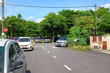 Jalan Puchong Utama 8/7B