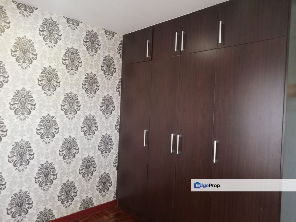 PU8, Puchong Utama , 2 storey link  house,  gd condition, Selangor, Puchong