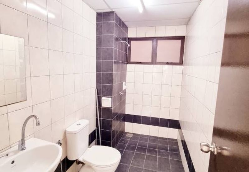 Indah Alam Condominium