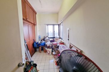 Spring & Summer Villa