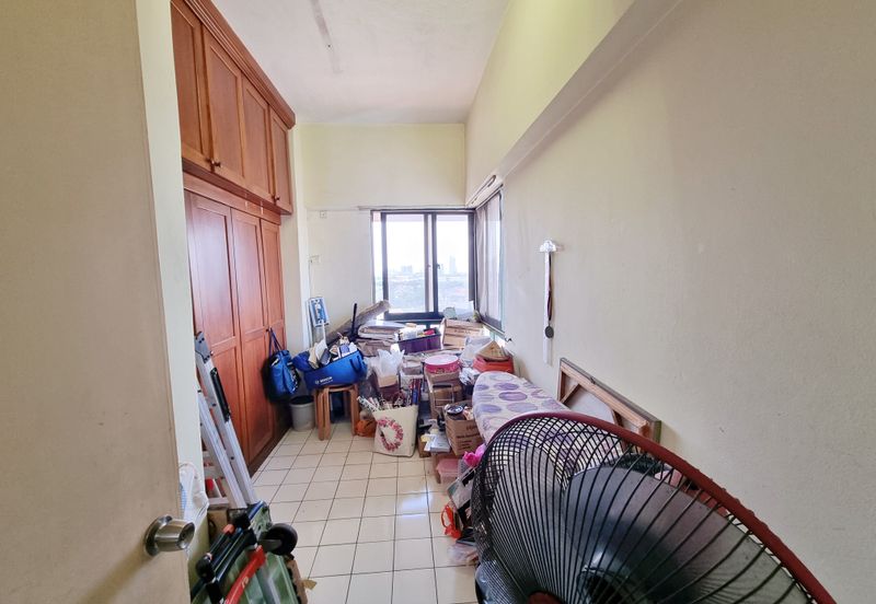 Spring & Summer Villa