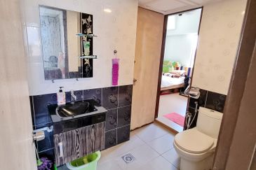 Spring & Summer Villa