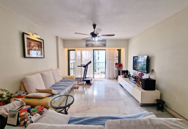 Spring & Summer Villa