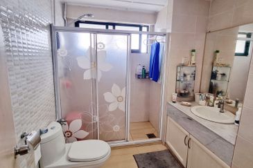 Spring & Summer Villa