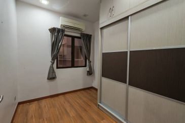 Indah Alam Condominium