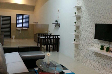 【NICE 👍】Double Storey, 22X75 Gated Guarded