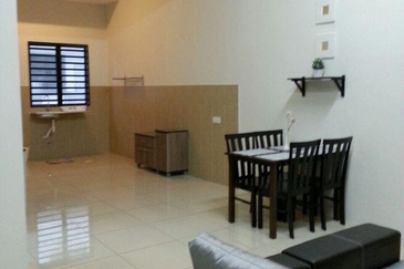 【NICE 👍】Double Storey, 22X75 Gated Guarded