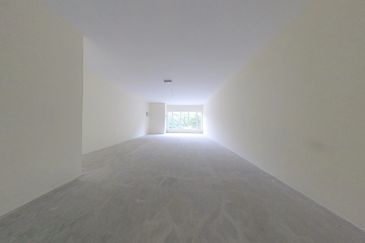 Double Storey Shoplot