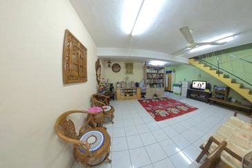 【BELOW MARKET PRICE】Double Storey House, Ipoh