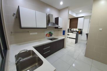 Se7en Thompson @ Ipoh