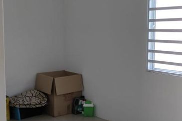 Freehold Single Storey Semi D, 3600sqft, Gated and Guarded