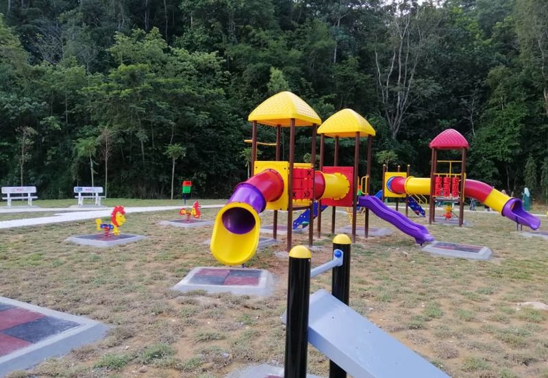 Double Storey, 4 Room 3 Bath @ Taman Sanctuary Garden, Ipoh