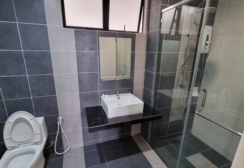 Upper East @ Tiger Lane