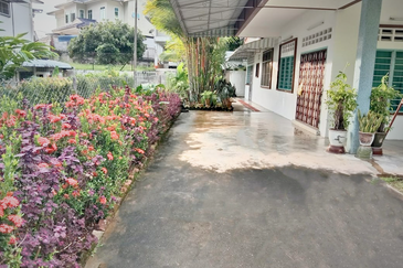 Taman Golden Dragon Garden Kampar 2 Storey Semi D Freehold 金宝金龙花园