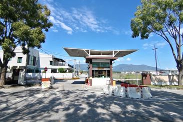 (Freehold) 3 Storey Semi-D Tasek Square Ipoh