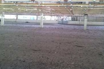 Kuala Kangsar Factory Warehouse Good Location, Land Area 5ac, Large Built-Up 150,000sf