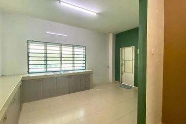 Taman SS2 Residence Double Storey Endlot,@ Sg Siput (U)