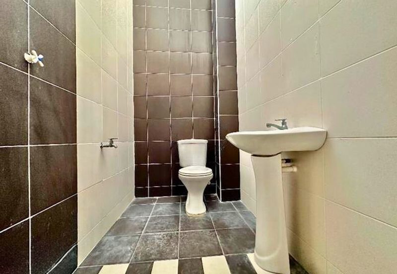 Sg Siput (U) Double Storey Endlot