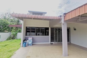 Room For Rent @ Gunung Rapat, Rapat Setia, Ampang (Fully Furnished)